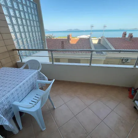 Apartment Oasi *